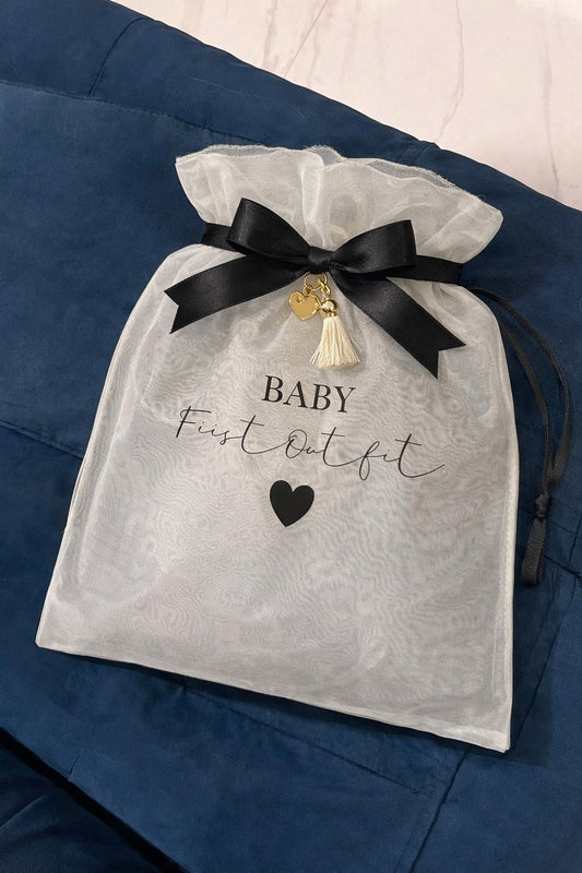Baby First Outfit Keepsake Bag – Elegant Newborn Memory Storage Bag