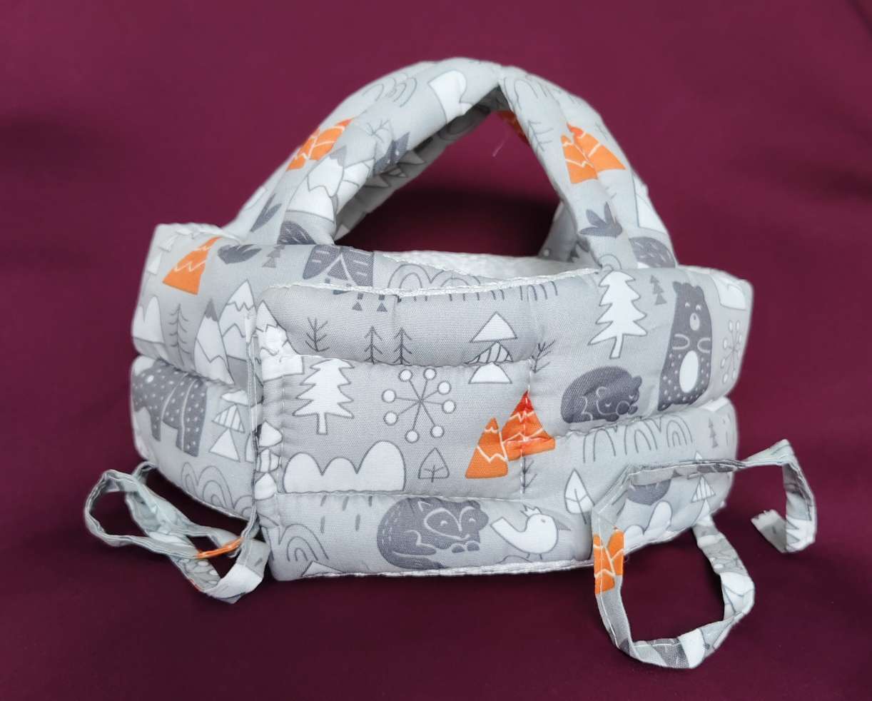 Head protected caps for babies