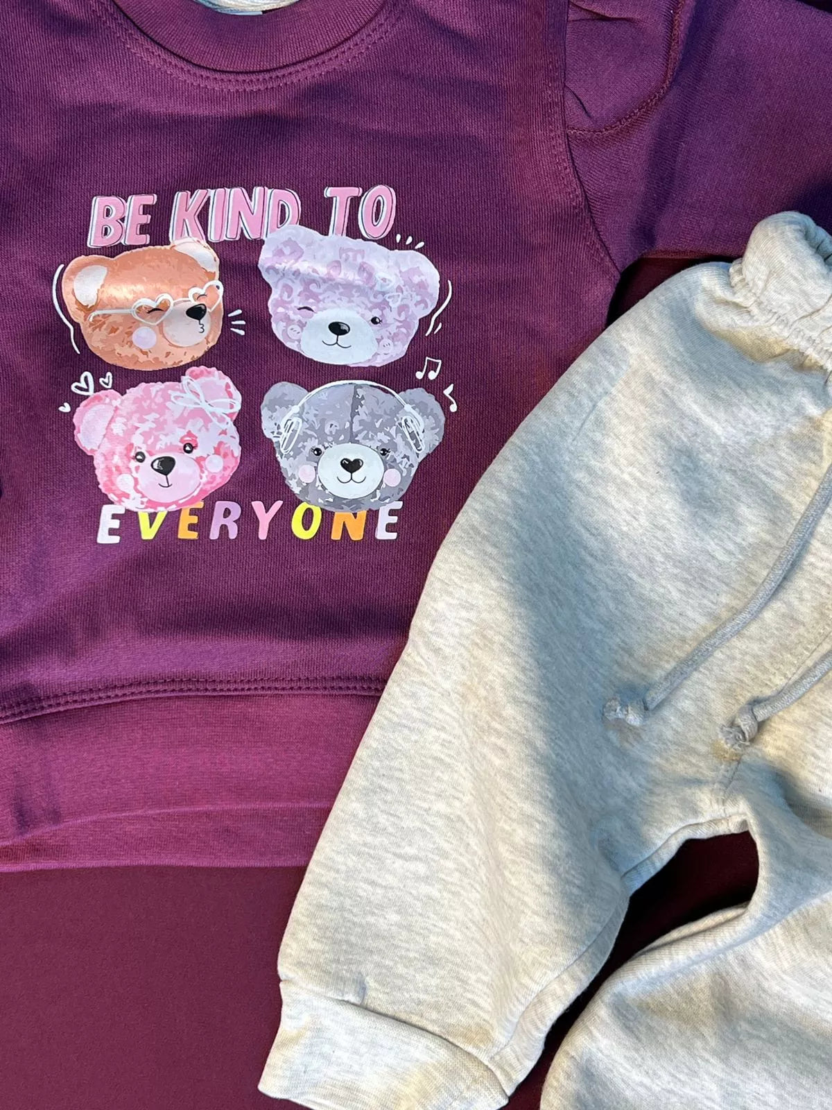 Kids Winter Clothing Set – Warm Top & Cozy Joggers