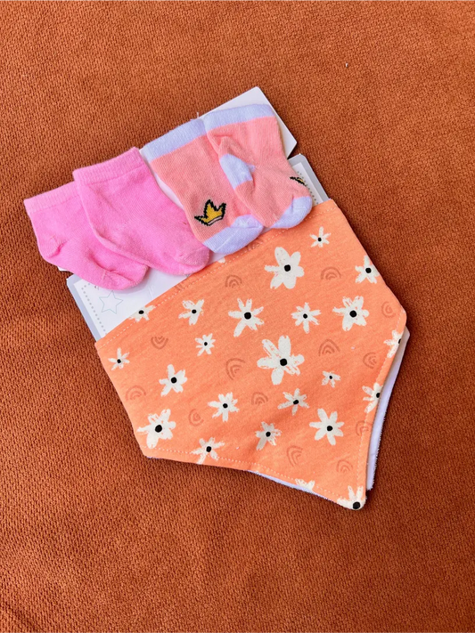 Newborn Bib & Socks Set – Soft Cotton