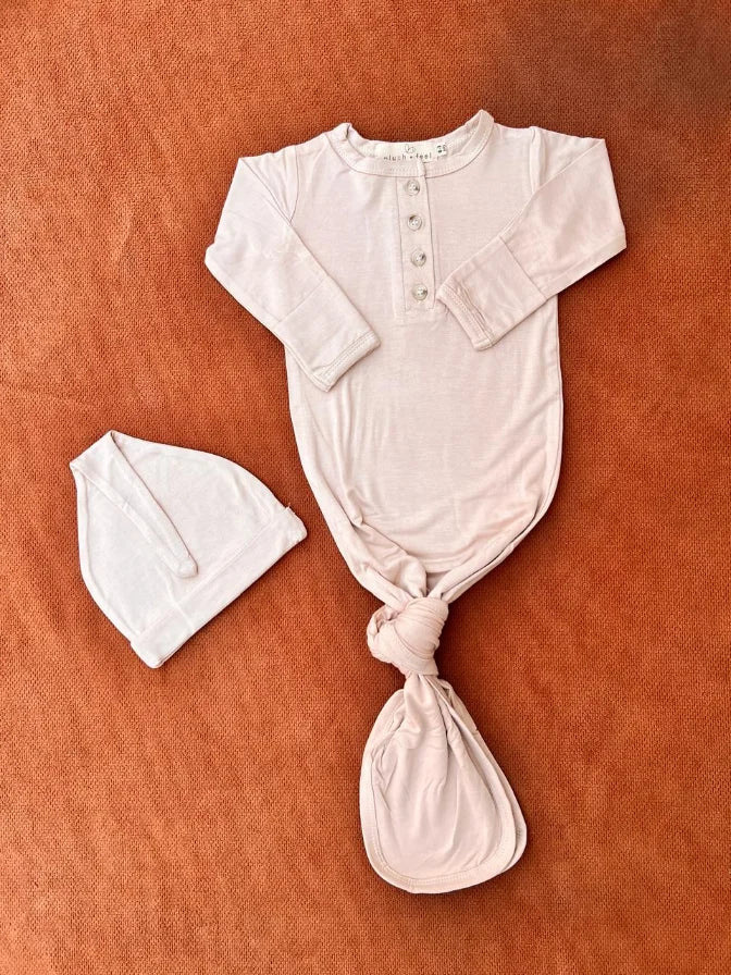 Newborn Cotton Knotted Gown with Cap Set – Baby Sleepwear