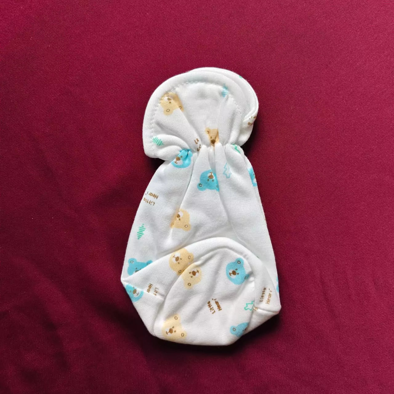 Feeder Cover for Baby Bottles – Soft, Washable & Protective Sleeve