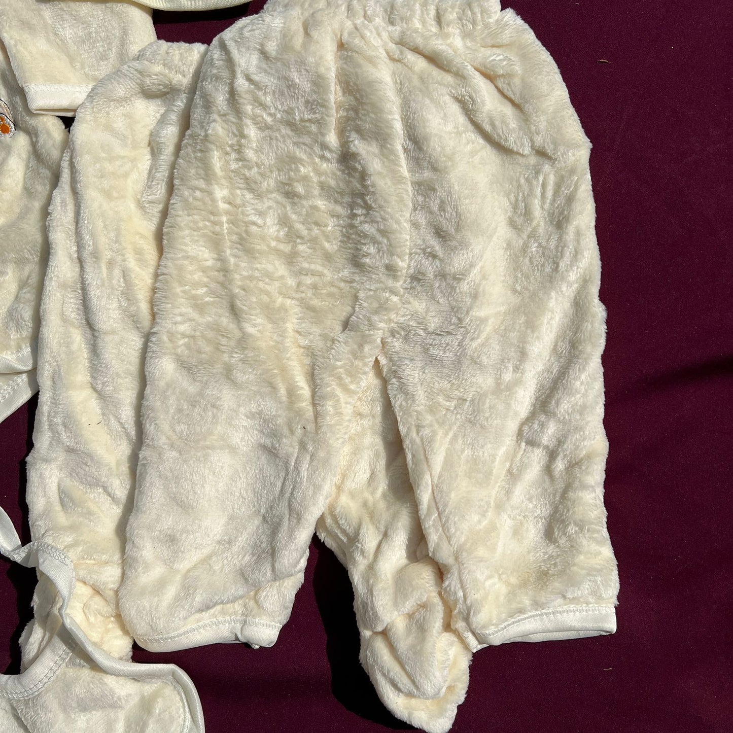 Newborn 6 Pcs Velvet Winter Set β Soft & Warm