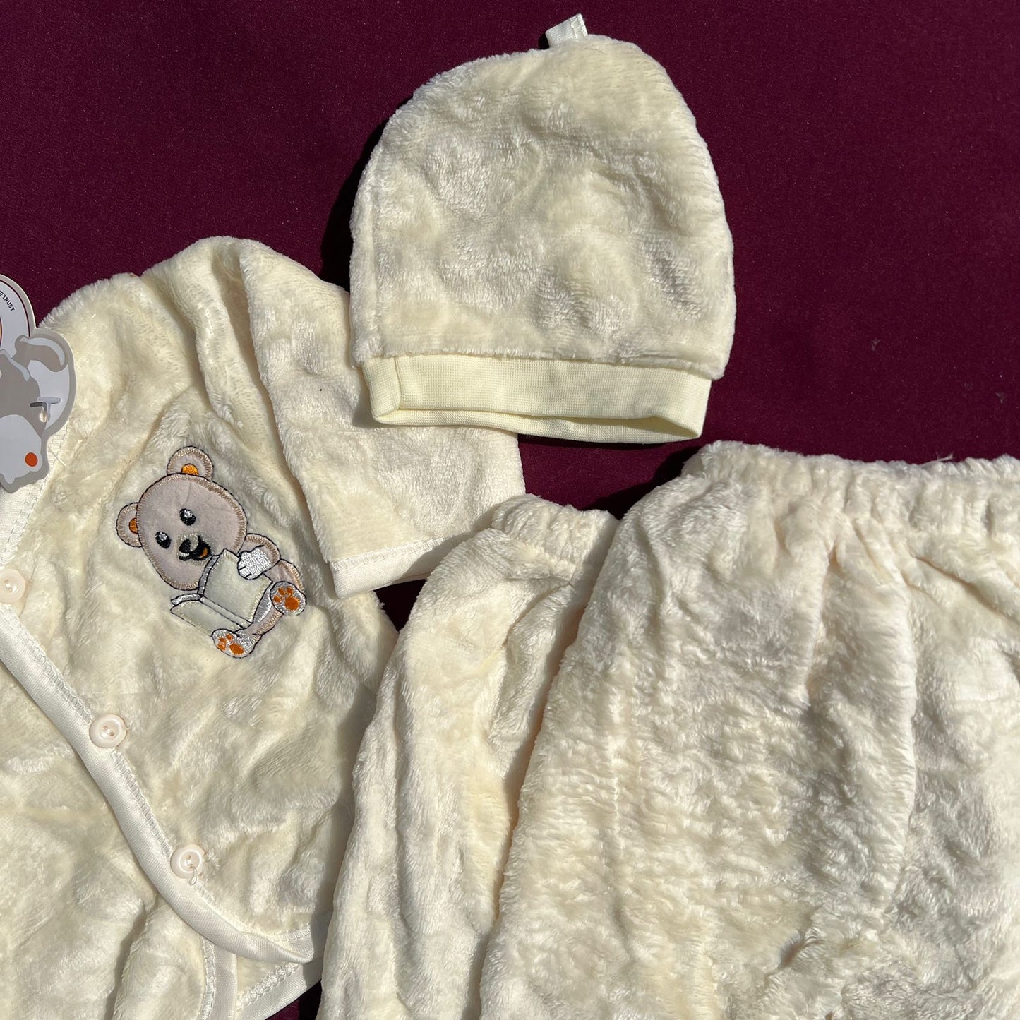 Newborn 6 Pcs Velvet Winter Set β Soft & Warm