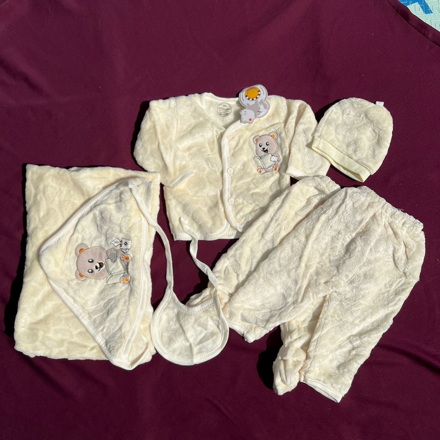 Newborn 6 Pcs Velvet Winter Set β Soft & Warm