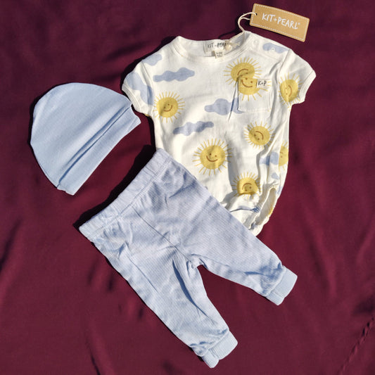 3-Piece Baby Clothing Set – Bodysuit, Trouser & Cap