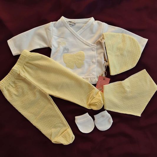 5-Piece Newborn Baby Clothing Set (2)