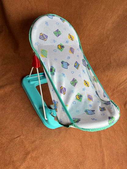 Foldable Baby Bather – Comfortable & Safe Newborn Bath Seat (Medium)