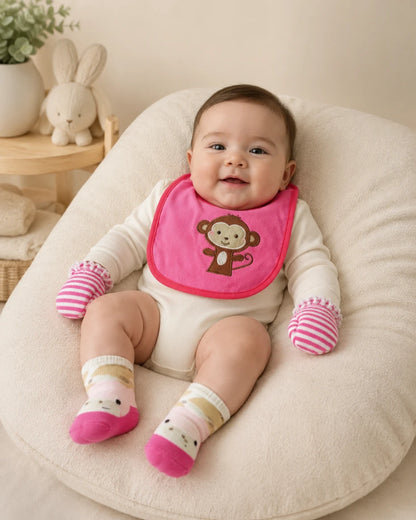 Newborn Essentials Set – Bib, Booties & Mittens