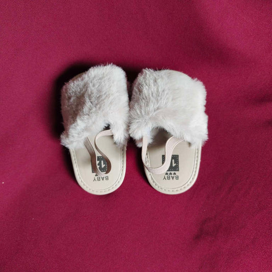 Fur sandals