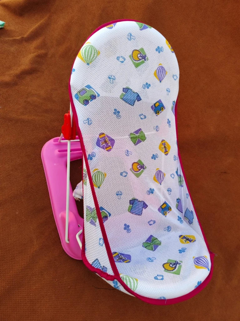 Foldable Baby Bather – Comfortable & Safe Newborn Bath Seat (small)