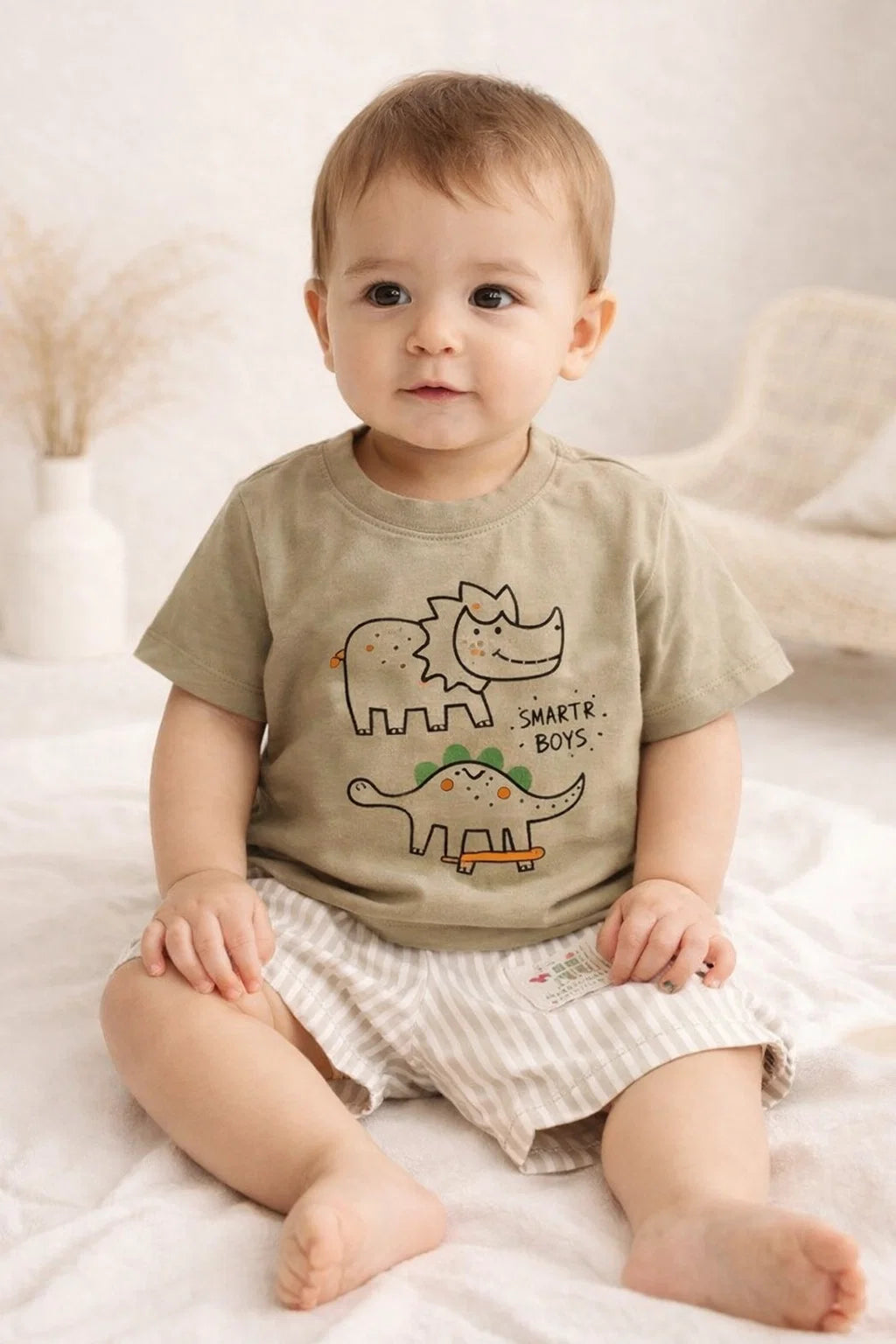 Imported 2-Piece Baby Clothing Set – Shirt & Shorts | Premium Summer Wear for Kids