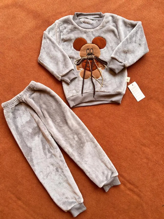 Imported 2-Piece Velvet Winter Set