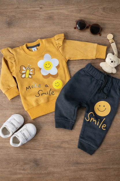 Kids Winter Clothing Set – Warm Top & Cozy Joggers
