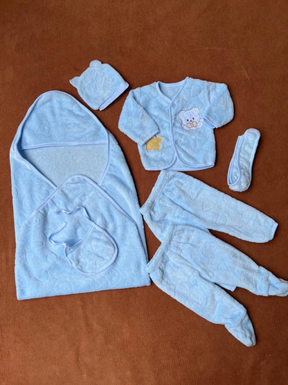 Kids Essentials Newborn 6 Pcs Velvet Winter Starter Set