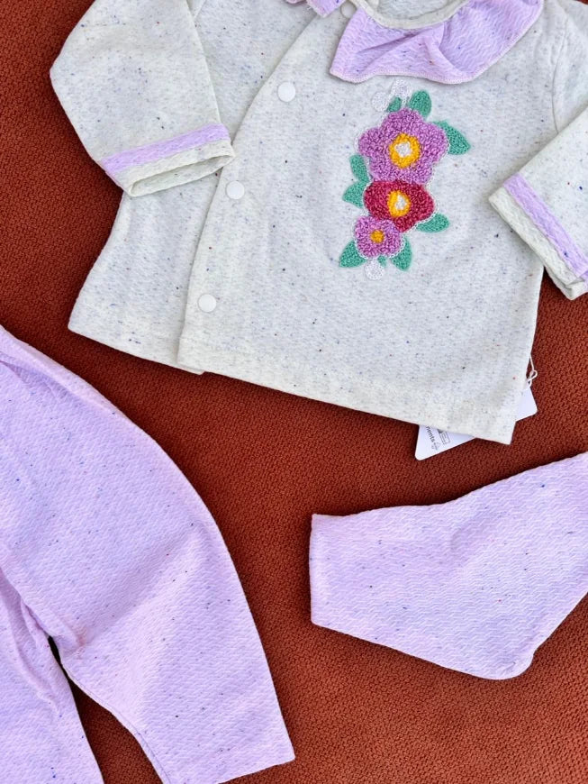 Newborn Baby 4 Pieces Summer Outfit – Shirt, Trouser, Cap & Bib