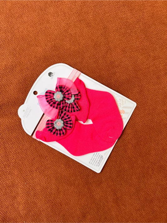 Newborn Baby Girl Headband & Socks Set – Soft Flower Design