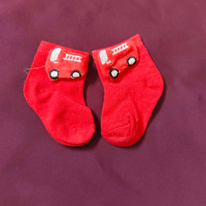 Pack of 2 Baby Socks with Hand Band – 0 to 6 Months