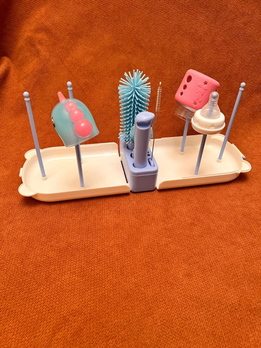 Portable Bottle Brush Set – 8-in-1 Baby Feeding Bottle Cleaning Kit with Bear Box (Blue)