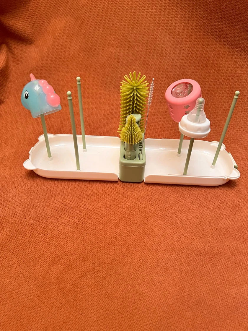 Portable Bottle Brush Set – 8-in-1 Baby Feeding Bottle Cleaning Kit with Bear Box (Green)