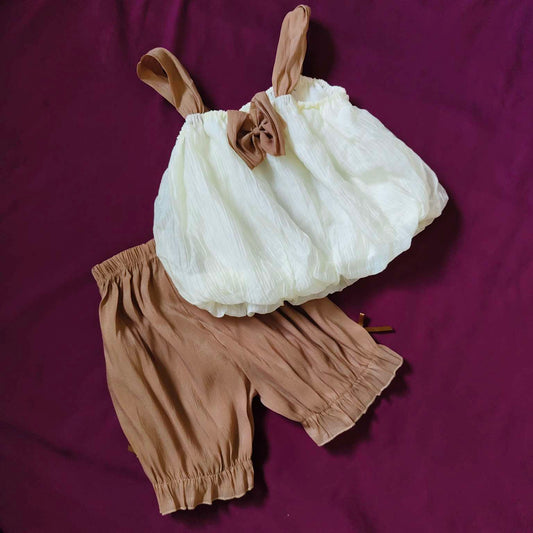 Stylish Baby Girl Clothing Set – 2-Piece Imported Shirt & Shorts Combo