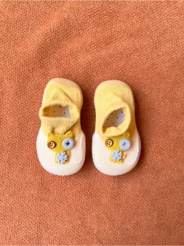 Waterproof Silicone Baby Booties – Soft, Comfortable & Easy Slip-On Shoes