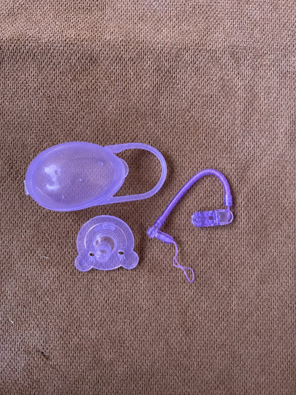 kids-essentials-baby-pacifier-anti-lost-clip-chain-storage-case