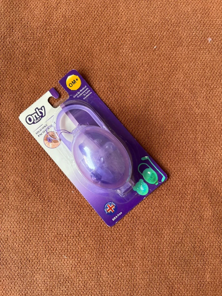 kids-essentials-baby-pacifier-anti-lost-clip-chain-storage-case