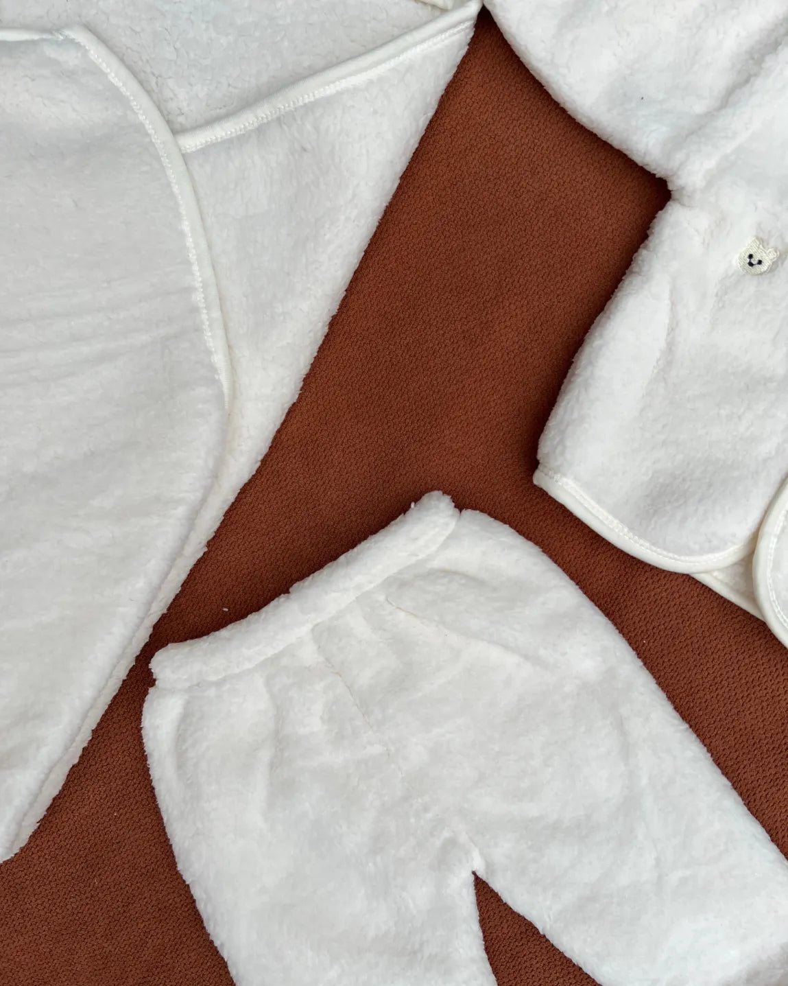 Kids Essentials Newborn 5 Pcs Soft Velvet Starter Set