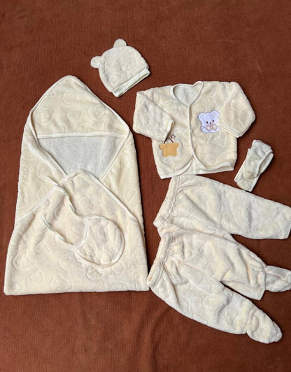 Kids Essentials Newborn 6 Pcs Velvet Winter Starter Set (2)