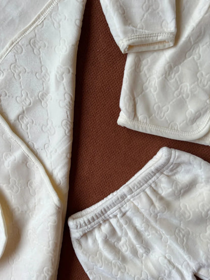 5 Piece Winter Velvet Newborn Baby Starter Set (White)