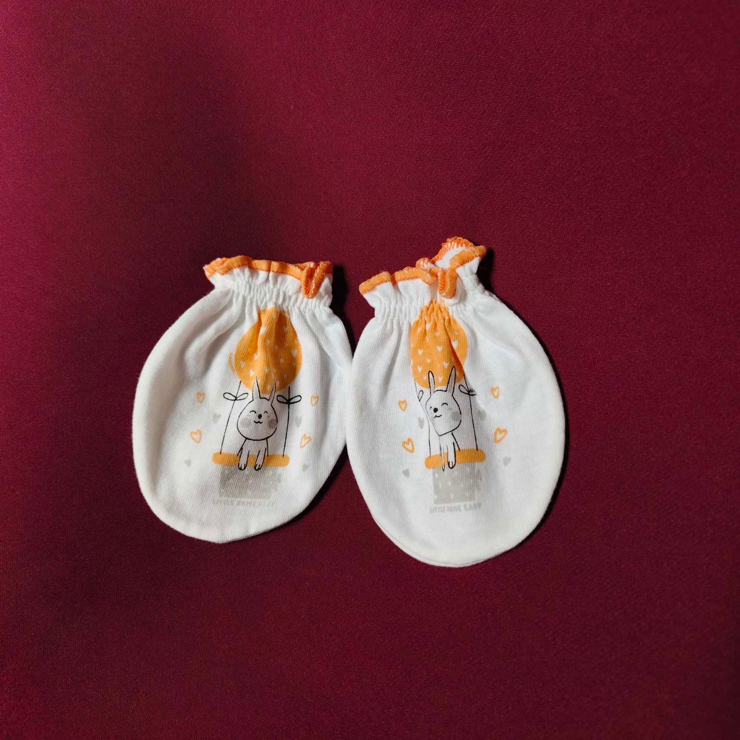 pair of mittens