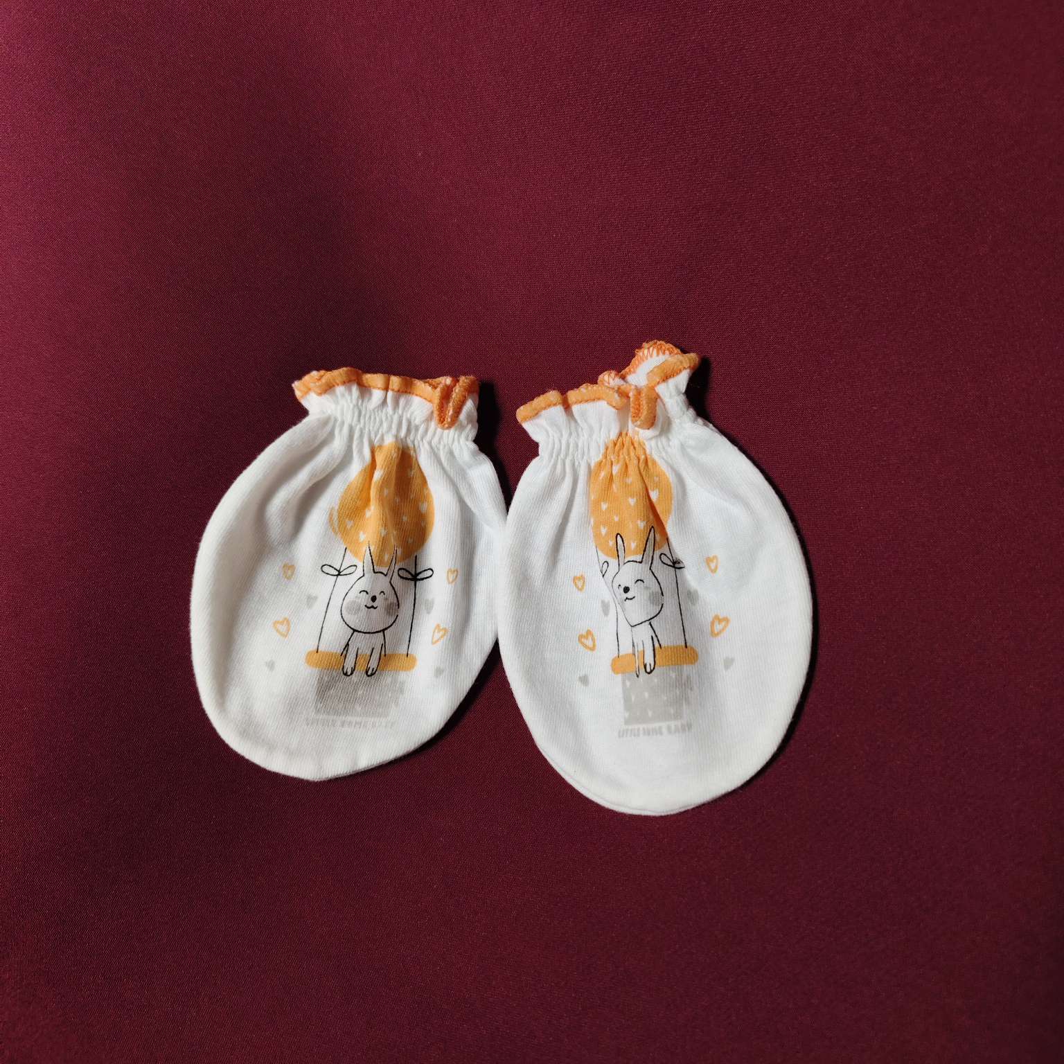 pair of mittens