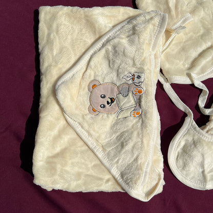 Newborn 6 Pcs Velvet Winter Set – Soft & Warm